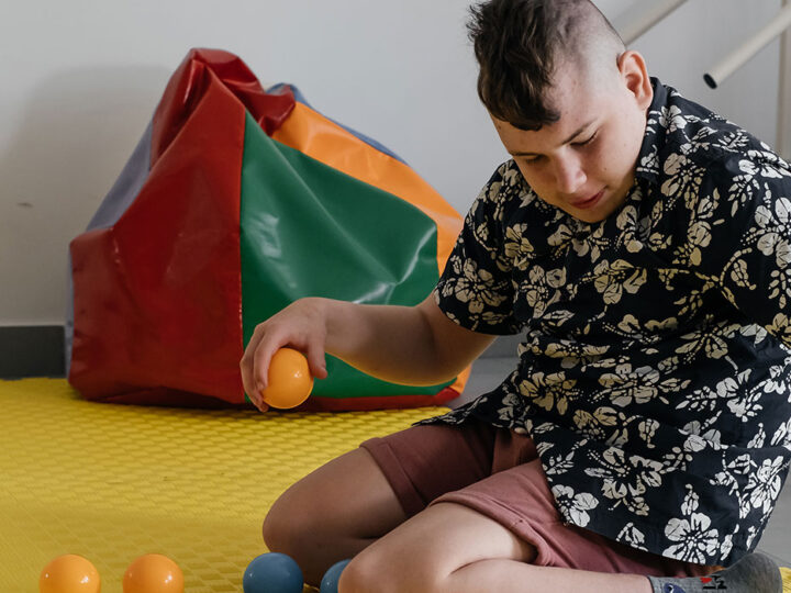 How do Sensory Items Help Students with Autism Focus in Class?